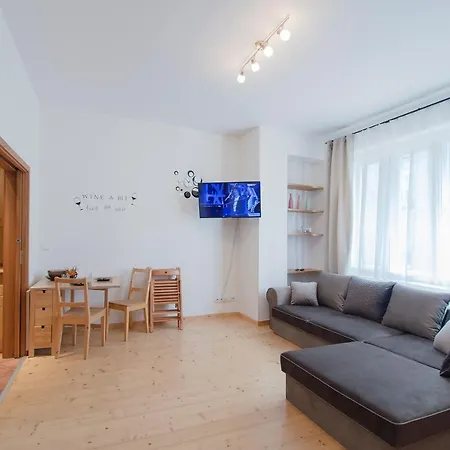 Apartment 19 Nekazanka